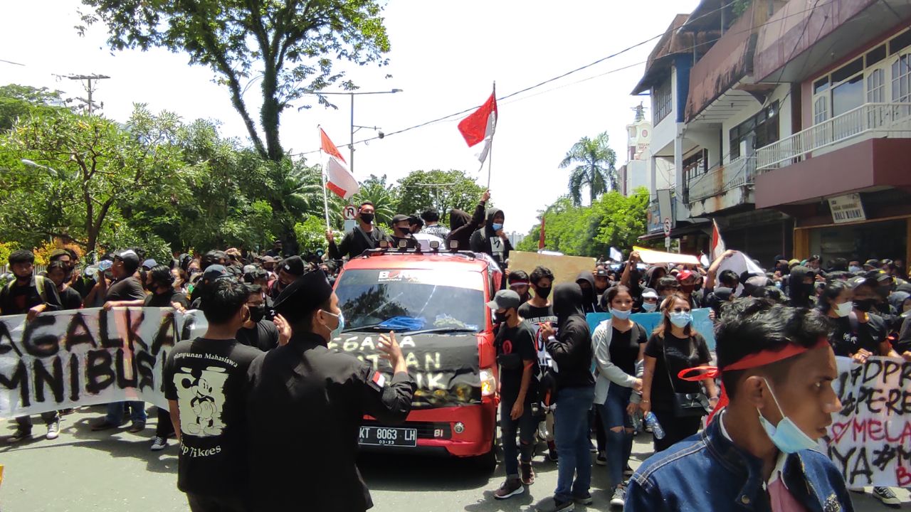 Giliran masyarakat Balikpapan Demo Tolak UU Cipta Kerja, Pendemo