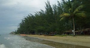Pantai Lamaru Balikpapan salah satu obyek wisata di Balikpapan