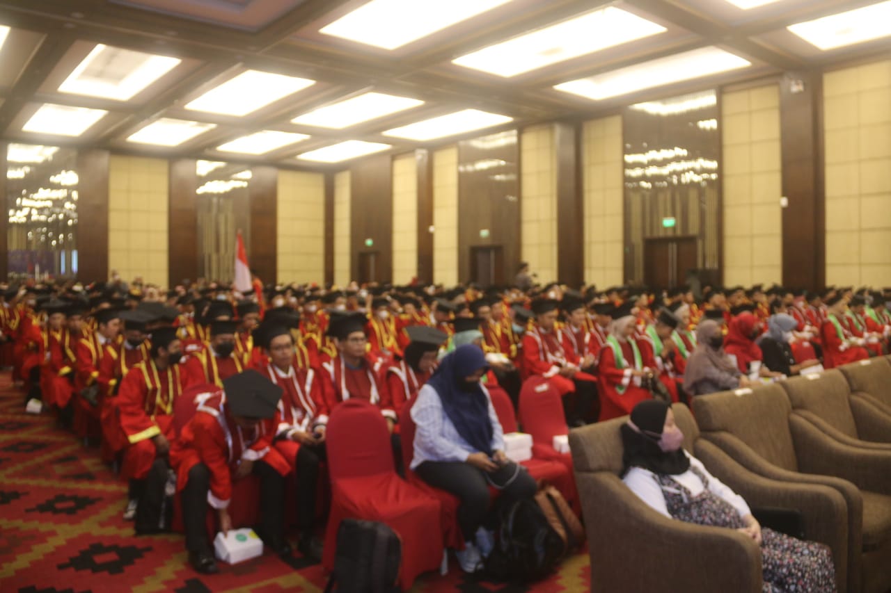 Wisuda Universitas Mulia Balikpapan
