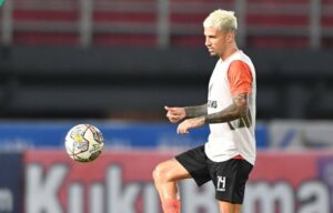 Stefano Lilipaly / twitter Borneo FC