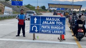 Jalan Tol Manggar Balikpapan - Samarinda