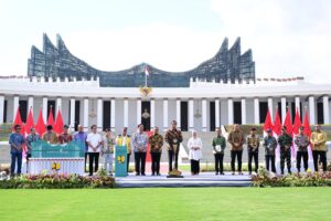 Saat Presiden ke-7 Joko Widodo (Jokowi) didampingi Ibu Iriana Joko Widodo meresmikan Istana Negara yang berada Kawasan Ibu Kota Nusantara (IKN), Jumat (11/10/2024). (Foto: BPMI Setpres/ Muchlis Jr)