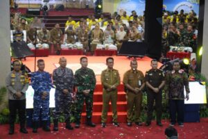 Wapres Gibran Rakabuming Raka usai meninjau pelaksanaan Ibadah Natal Remaja di Gereja Kristen Indonesia (GKI) Wahid Hasyim, Tanah Abang, Jakarta Pusat, Minggu (22/12/2024) / Setwapres