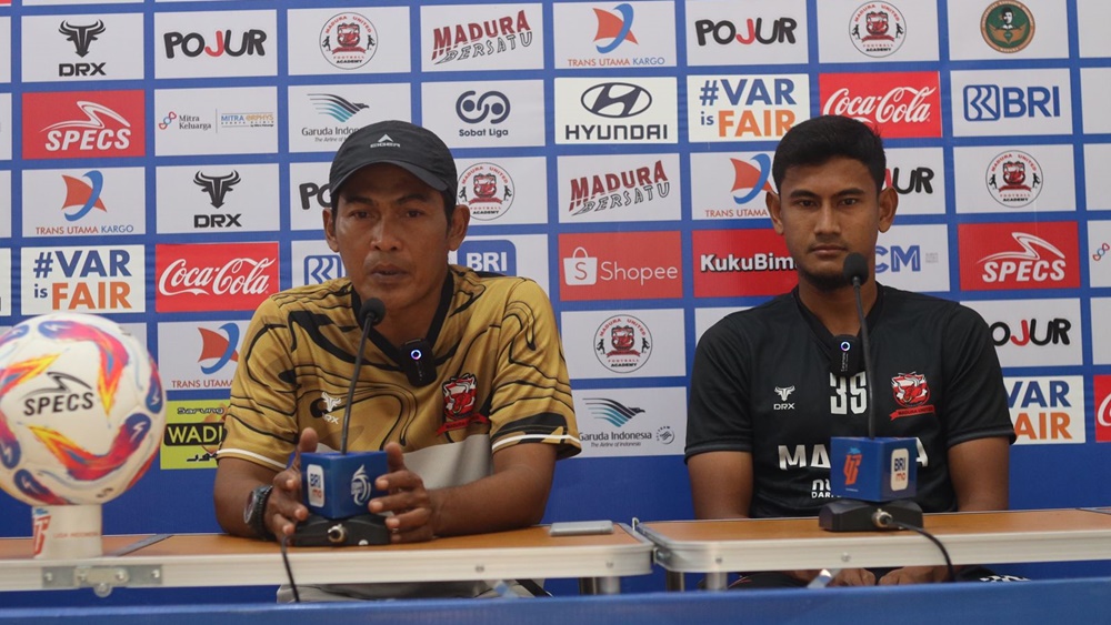 Caretaker pelatih Madura United, Rakhmat Basuki / LIB