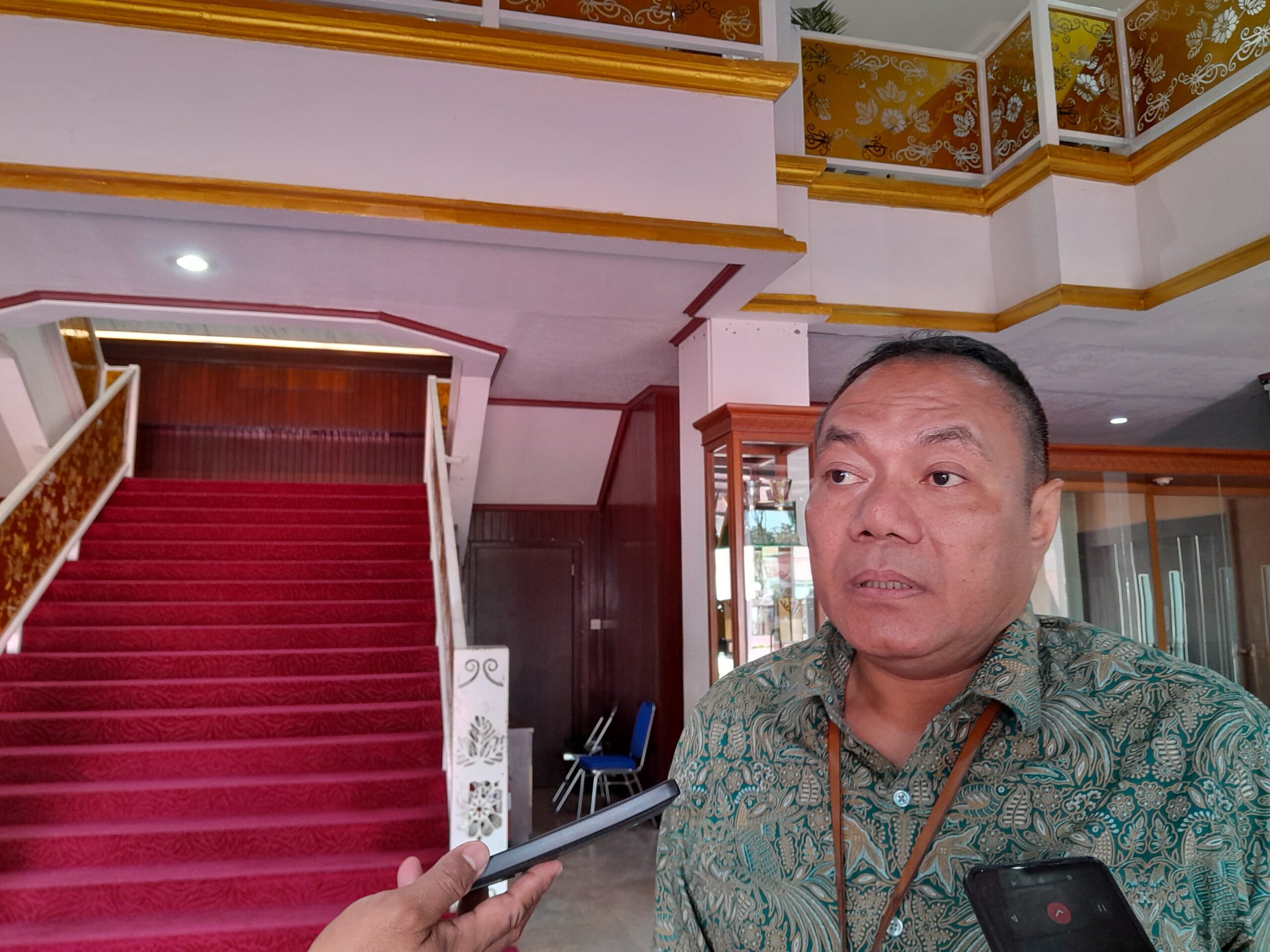 General Manager (GM) Garuda Indonesia Joko Azuardi