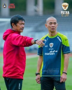 Kurniawan Dwi Yulianto bersama pelatih kepala Timnas U-20 Indonesia Indra Sjafri / PSSI