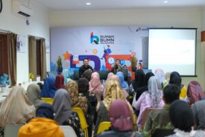 Telkomsel terus mendorong digitalisasi di sektor Usaha Kecil dan Menengah (UKM) lewat kolaborasi bersama Rumah BUMN Balikpapan.