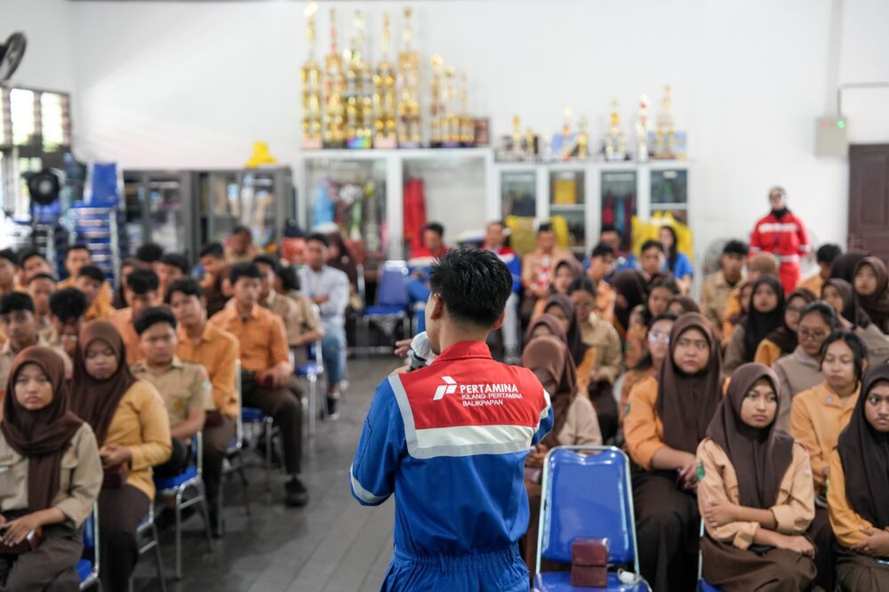 PT Kilang Pertamina Balikpapan (KPB) menggelar sosialisasi HIV/AIDS di SMA Negeri 8 Balikpapan pada Jumat (14/02).