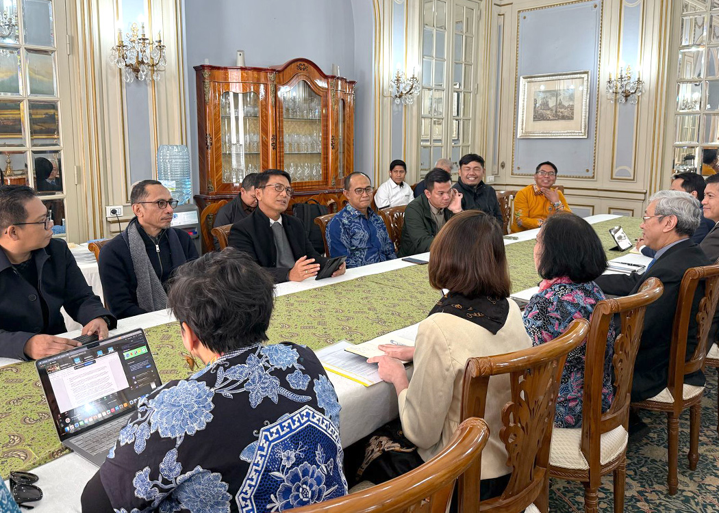 Tim Kementerian Hukum menggelar rapat persiapan dengan Kedutaan Besar Indonesia di Roma Italia / Kemenkum