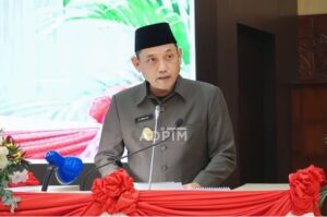 Wakil Gubernur Kaltim Seno Aji menghadiri Rapat Paripurna ke-10 DPRD Provinsi Kaltim