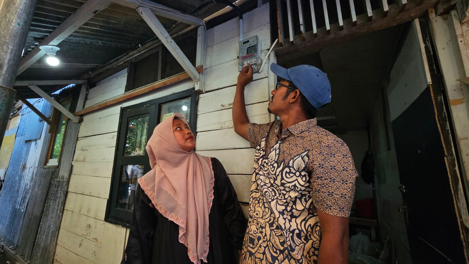 Momen Ramadan jadi ajang berbagi bagi pegawai PLN, lewat program Light Up The Dream