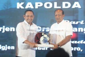 Kapolda Kaltim Brigjen Endar Priantono dan Irjen Nanang Apianto