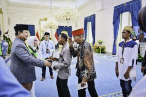 Gelar griya dalam rangka memperingati Hari Raya Idulfitri 1446 Hijriah yang diselenggarakan pada hari Senin, 31 Maret 2025 di Istana Kepresidenan Jakarta memberikan pengalaman yang belum pernah terjadi sebelumnya bagi masyarakat. (Foto: BPMI Setpres)
