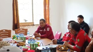 Camat Sebulu Edy Fahruddin ikut mendampingi rombongan Komisi I DPRD Kalimantan Timur