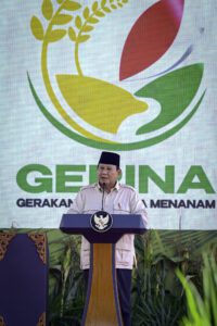 Presiden Prabowo Subianto secara resmi meluncurkan program Gerakan Indonesia Menanam (Gerina) yang digelar di Kabupaten Banyuasin, Provinsi Sumatra Selatan, pada Rabu, 23 April 2025. (Foto: BPMI Setpres)