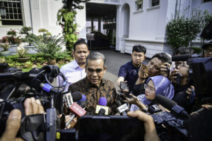 Ketua Majelis Permusyawaratan Rakyat (MPR) Ahmad Muzani menyampaikan keterangan pers usai bertemu Presiden Prabowo Subianto di Istana Merdeka, Jakarta, pada Selasa, 29 April 2025. (Foto: BPMI Setpres)