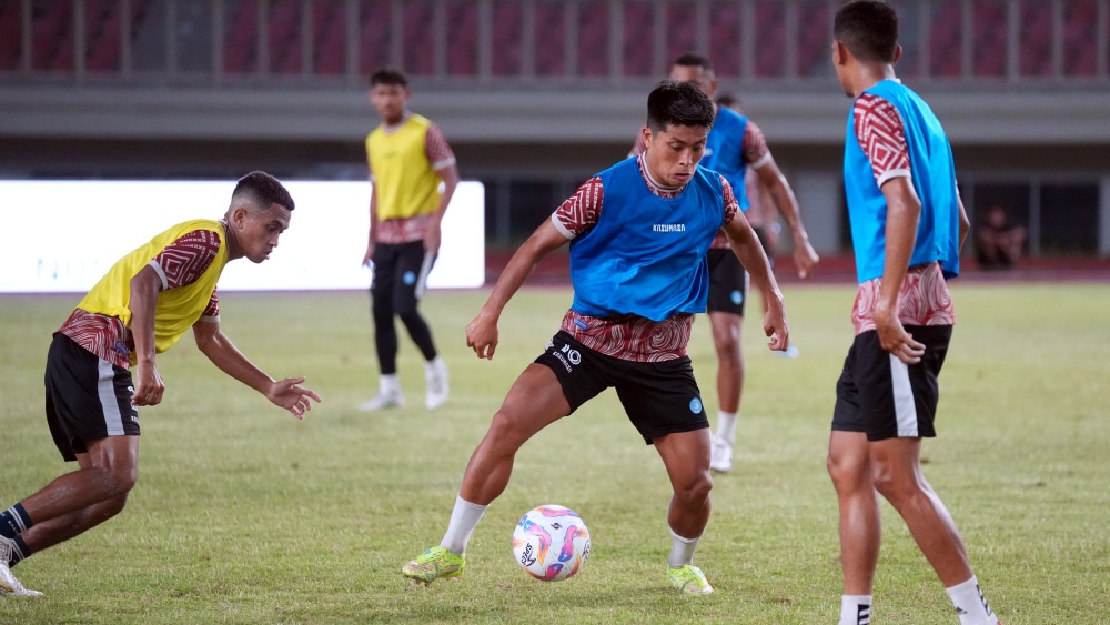 Pemain PSBS Biak sedang berlatih / LIB