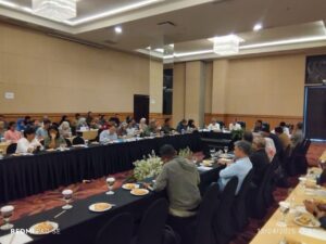 Gubernur Kaltim Rudy Mas’ud, bersama jajaran Pemerintah Kota (Pemkot) Balikpapan, mendampingi Menteri Lingkungan Hidup dan Kehutanan (LHK), Hanif Faisol Nurofiq