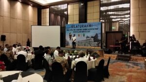 Gubernur Rudy MAs'ud saat silaturahmi bersama Wakil Kepala Badan Intelijen Negara (BIN) Komjen Pol Imam Sugianto, Forkopimda Kaltim dan Kepala Otorita IKN Basuki Hadimuljono beserta staf di Novotel Balikpapan, Senin 21 April 2025 malam