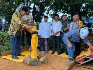 Pemkab Kukar Gelar Doa dan Tempong Tawar untuk memulai proyek jembatan baru