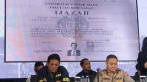 Dirtipidum Bareskrim Polri, Brigjen Djuhandhani Rahardjo Puro mengatakan ijazah Jokowi asli. (Suara.com/Faqihj)