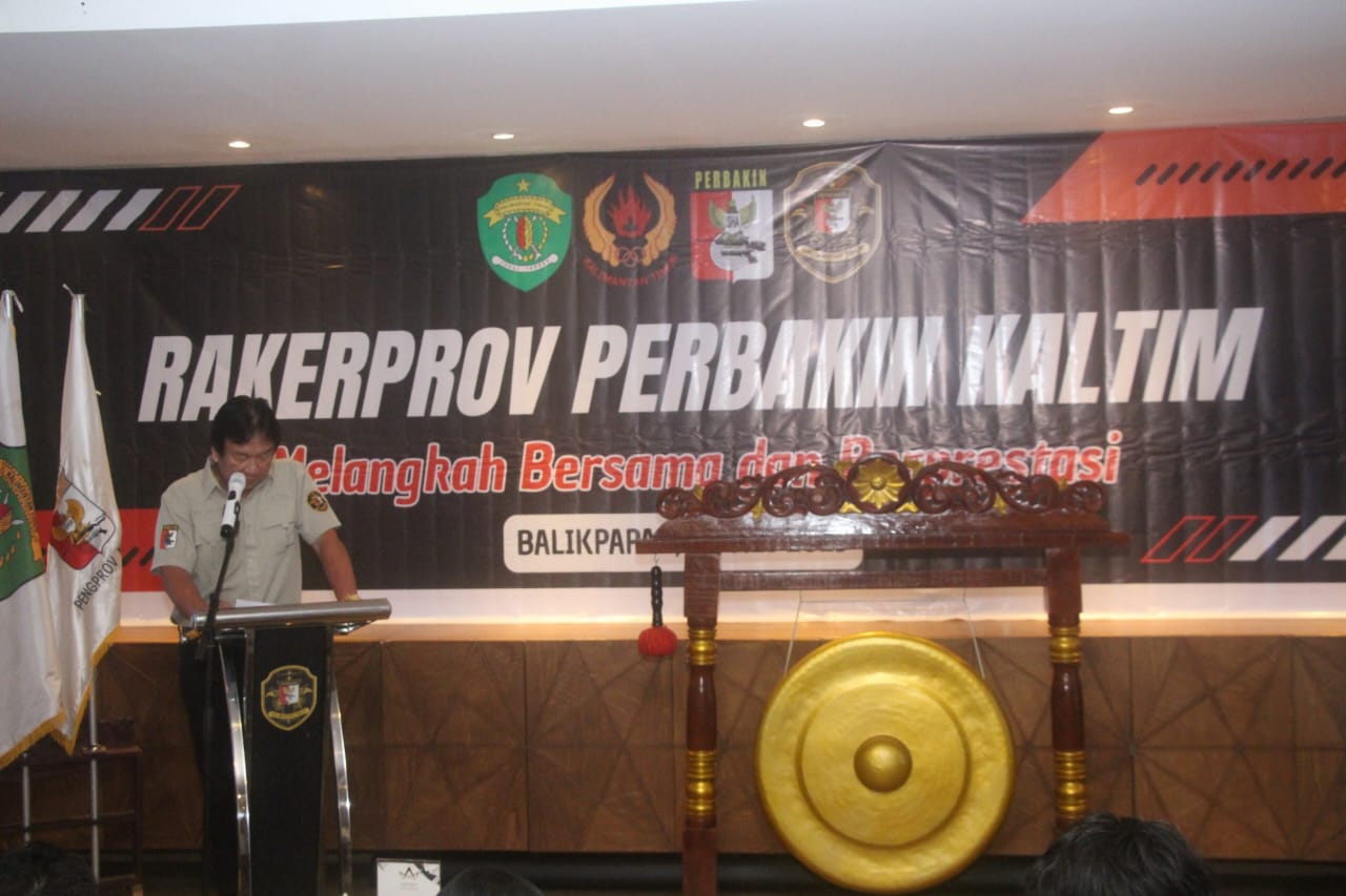 Ketua Umum Perbakin Kaltim, Roy Nirwan saat meberikan sambutan