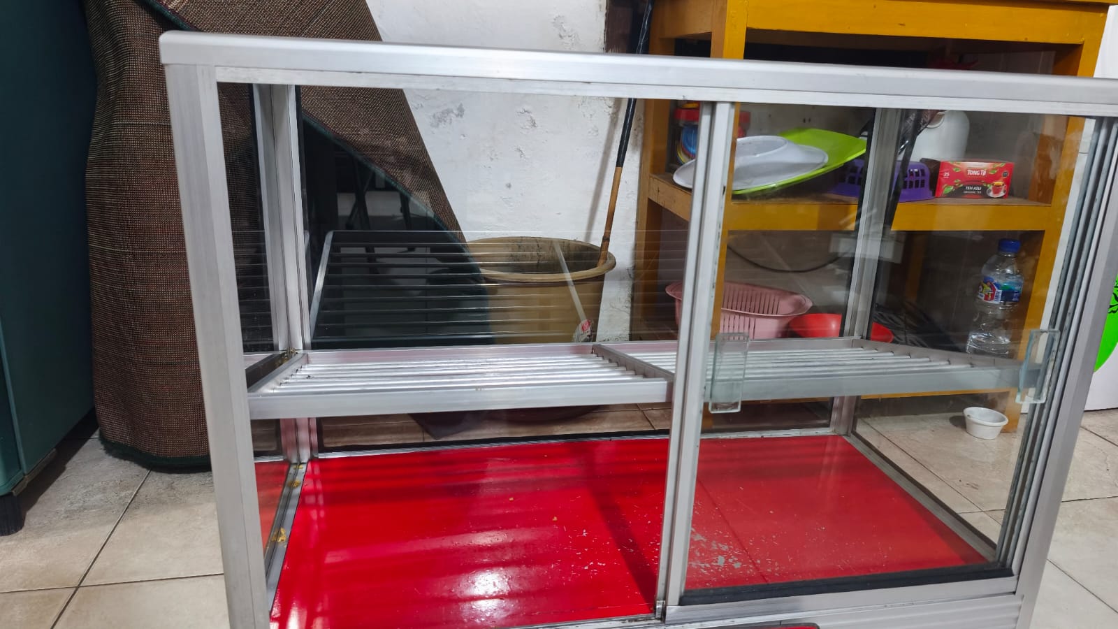 Etalase salah satu barang bukti yang diamankan kepolisian / IST