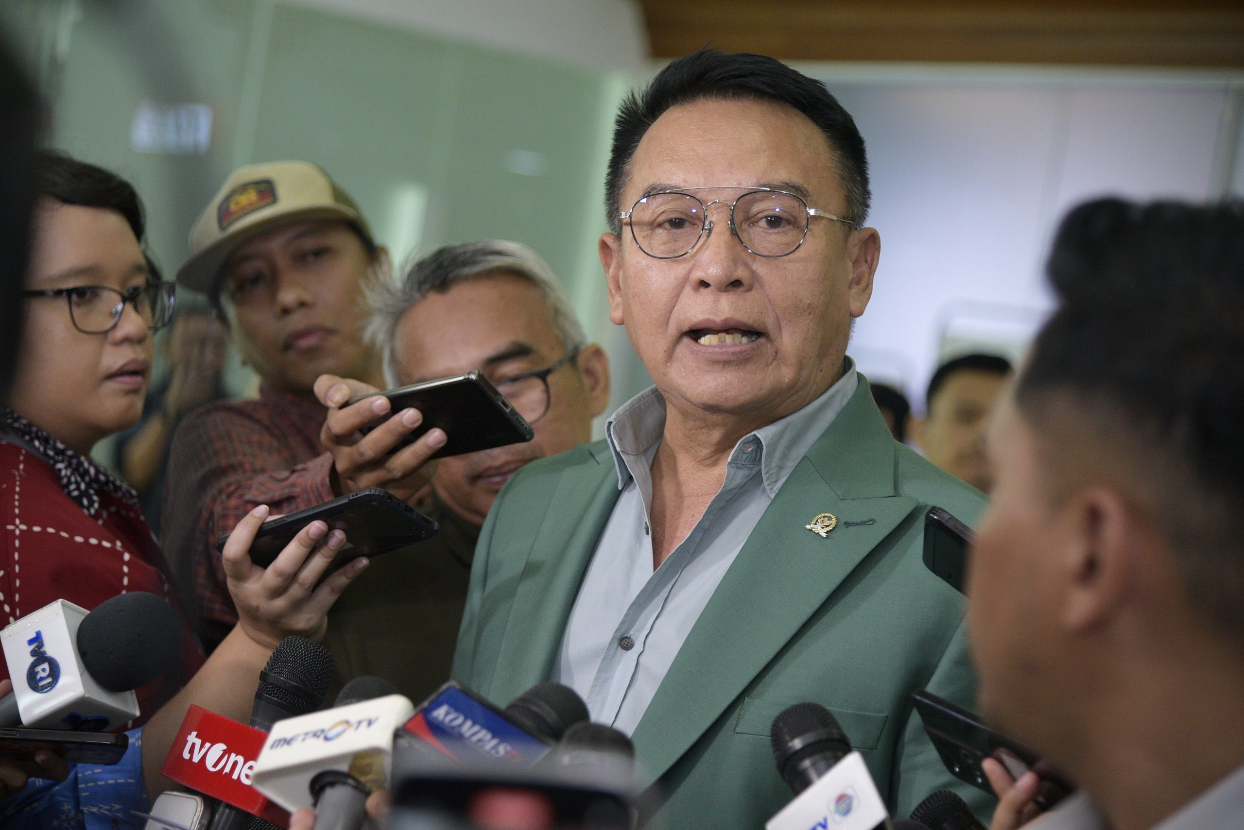 Anggota Komisi I DPR RI, Mayjen TNI (Purn) TB Hasanuddin / laman DPR