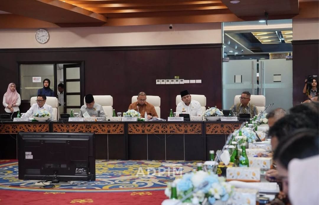 Gubernur Kaltim Rudy Mas’ud membeberkan sejumlah masalah krusial yang menghambat pembangunan daerah, dalam rapat bersama Komisi VI DPR / Pemprov Kaltim