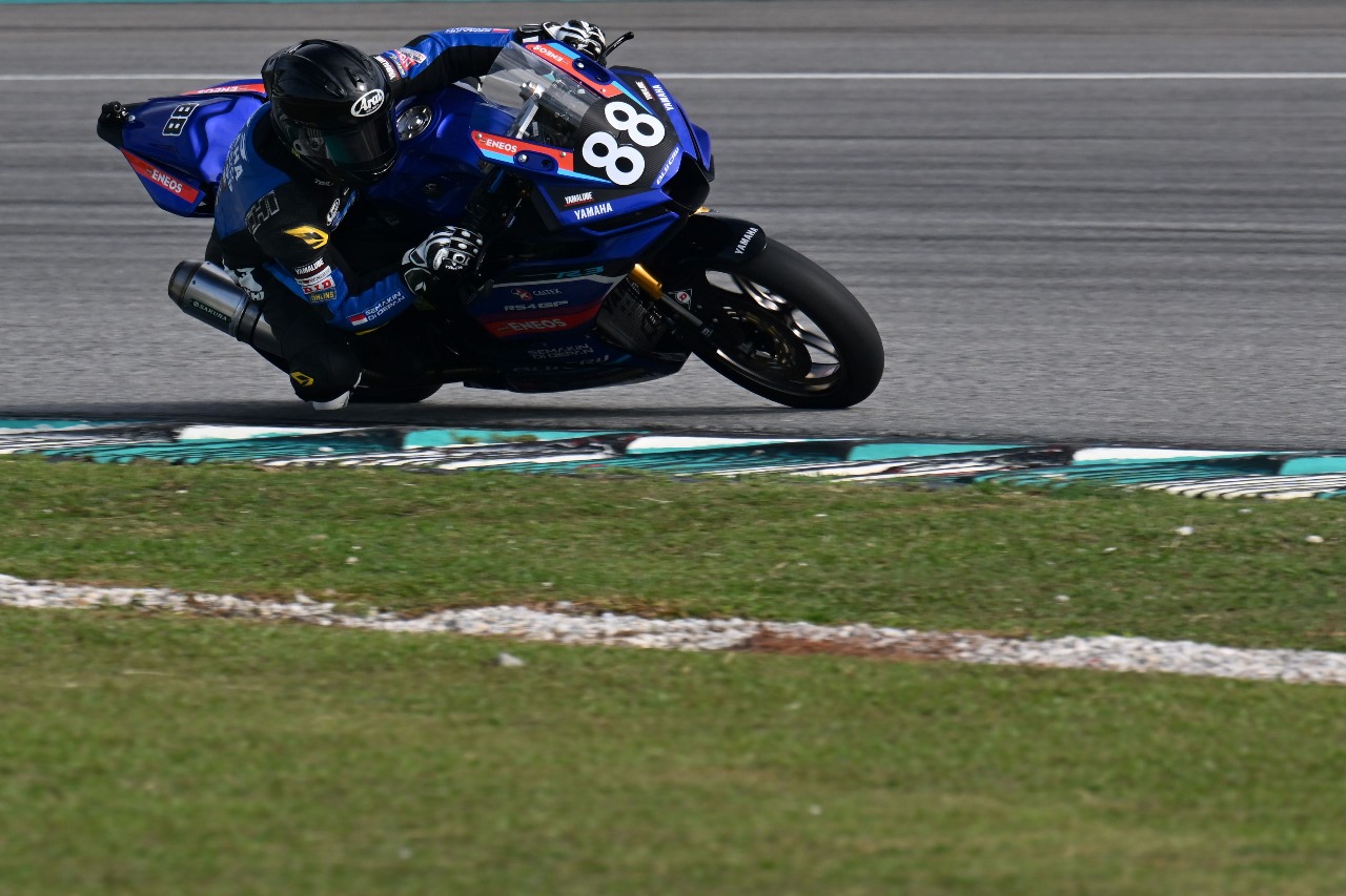 Tim Yamaha Racing Indonesia (YRI) pulang bawa poin dari putaran kedua Asia Road Racing Championship (ARRC) 2025