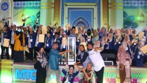 Penutupan Musabaqah Tilawatil Qur’an (MTQ) ke-15 tingkat Kecamatan Muara Jawa pada Rabu (25/6/2025) malam, di halaman Kantor Lurah Tamapole.