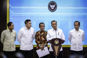 Saat konfrensi pers pengumuman pencabutan izin empat perusahaan tambang di Raja Ampat / Setpres