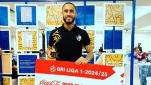 Victor Luiz / Liga Indonesia Baru