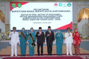 Pelantikan Bupati dan Wakil Bupati Kutai Kartanegara (Kukar) terpilih, Aulia Rahman Basri dan Rendy Solihin, untuk masa jabatan 2025-2030.