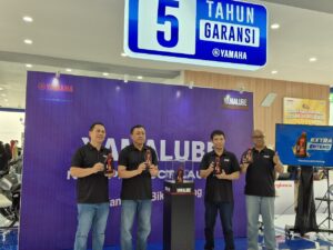 Yamaha meluncurkan oli motor Yamalube Power XP Maric dalam cara peluncuran ini berlangsung Sabtu (28/6/2025) siang di booth outdoor Yamaha di JIExpo Kemayoran.