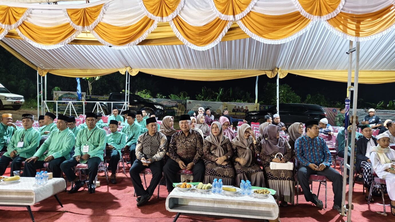 Gelaran Musabaqah Tilawatil Qur’an (MTQ) ke-6 tingkat Kecamatan Marang Kayu resmi dimulai pada Kamis (17/7/2025) di Desa Santan Ulu.