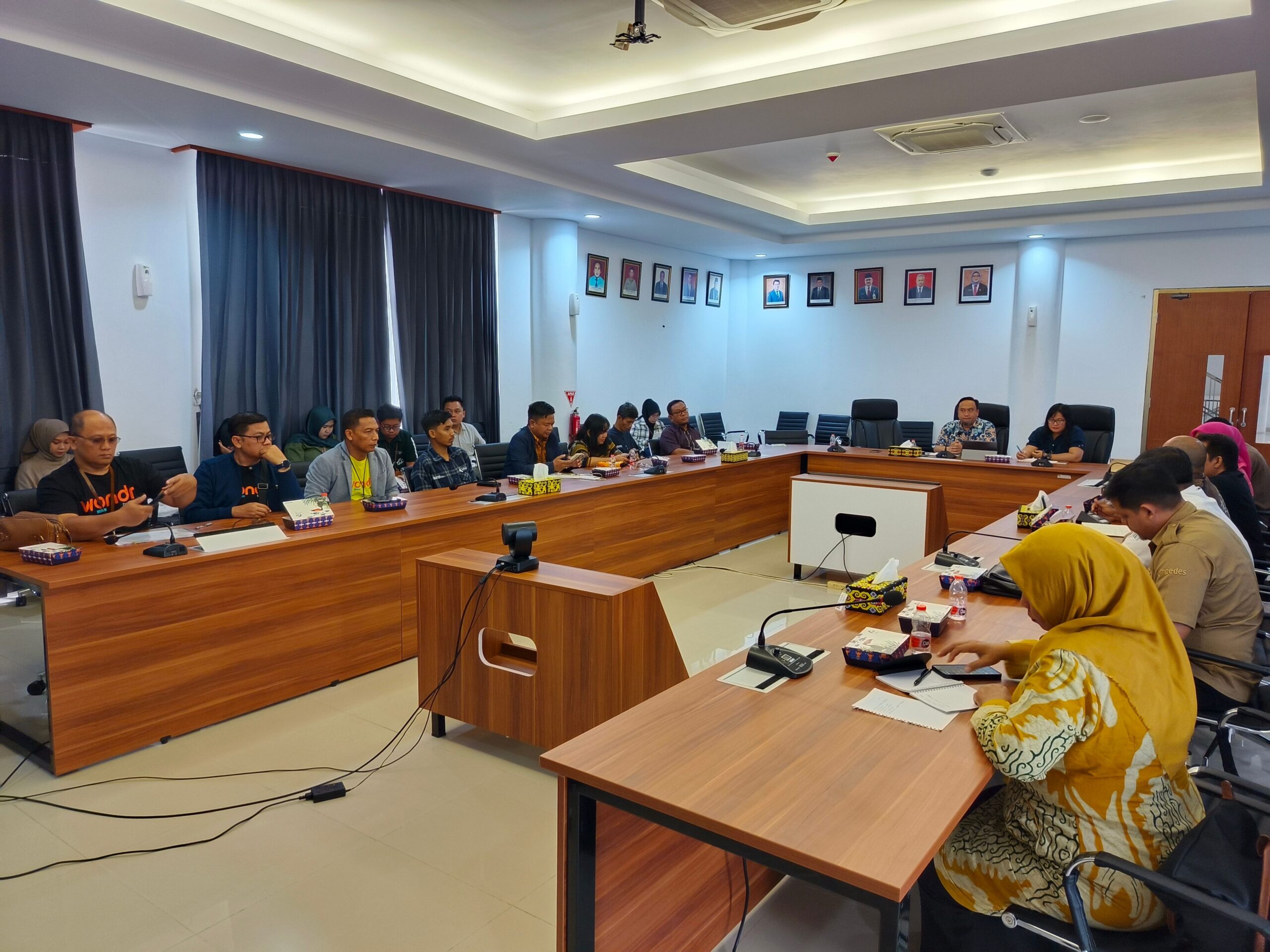 Dalam rangka menyukseskan peluncuran program Koperasi Desa/Kelurahan Merah Putih, DPPKUKM Kaltim, melakukan Rapat koordinasi lintas sektor, , Jumat (11/7/2025). /Pemprov Kaltim