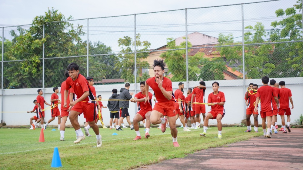 Latihan fisik pemain PSM Makassar / LIB