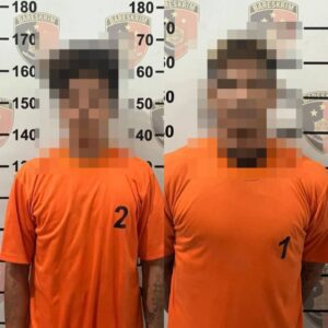 Dua tersangka yang diamankan Polres Mahulu / Polda Kaltim