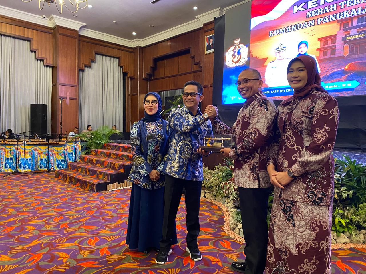 Pastdan lanat Pastdan lanat