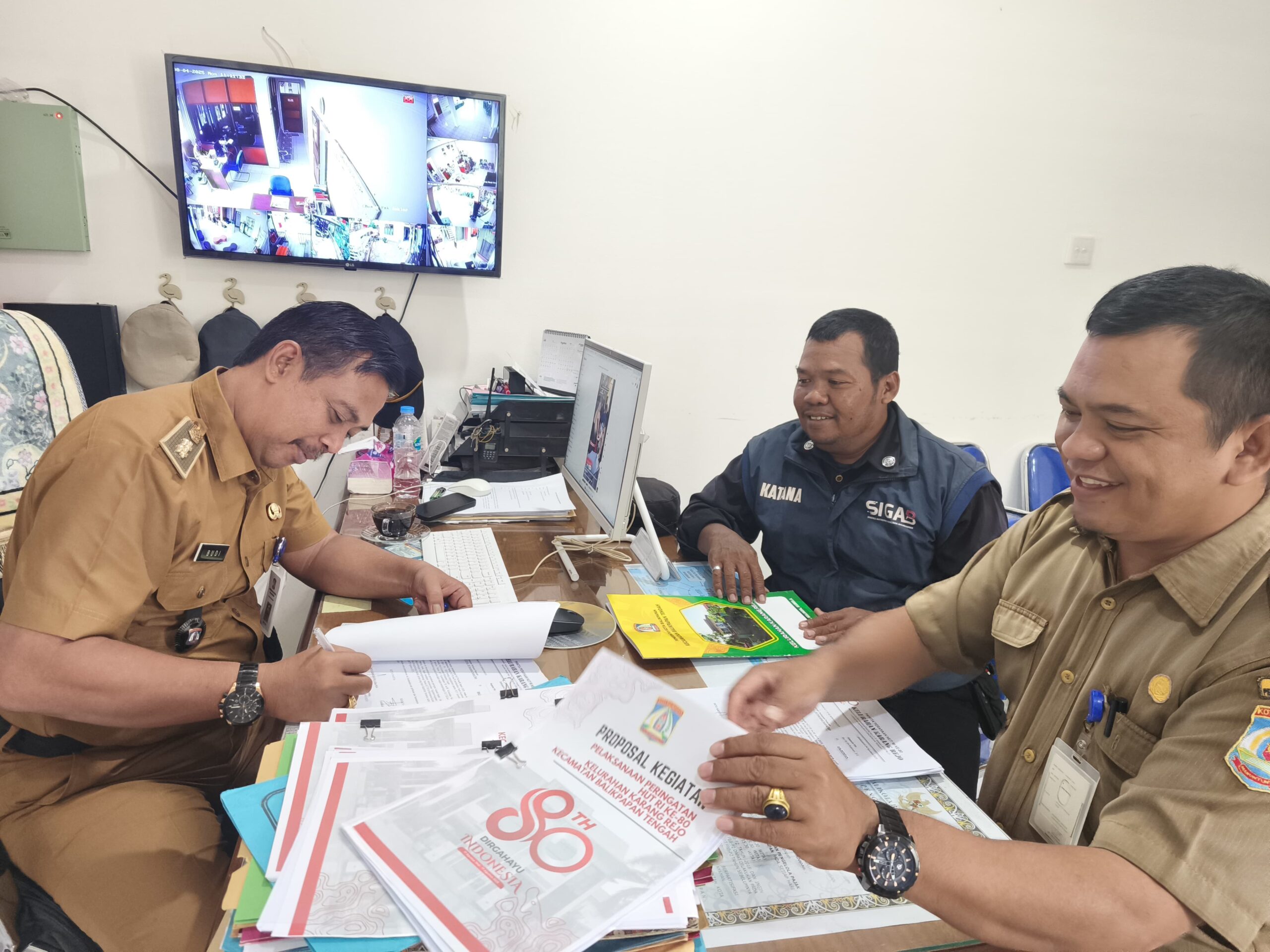 Kelurahan Karang Rejo, Kota Balikpapan, sudah bersiap menyambut Hari Ulang Tahun (HUT) ke-80 Republik Indonesia.