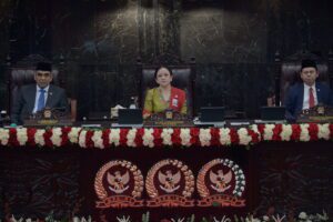 Ketua DPR RI Puan Maharani (tengah) dalam Sidang Bersama DPR-DPD yang merupakan rangkaian Sidang Tahunan MPR di Gedung Nusantara, Kompleks Parlemen, Senayan, Jakarta, Jumat (15/8/2025). Foto: Dep/vel