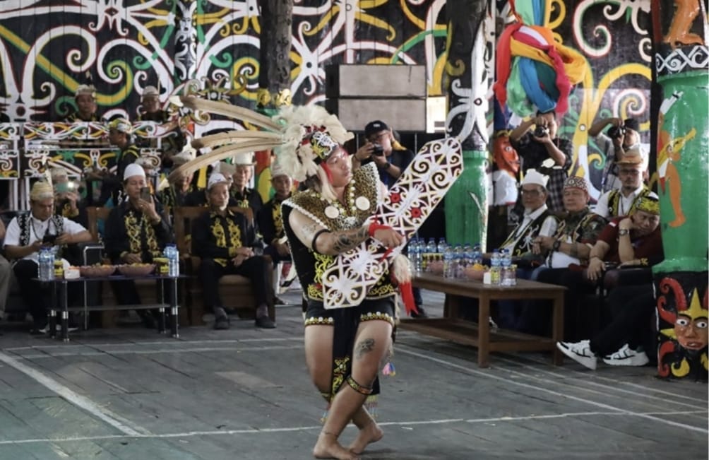 Festival Mecaq Undat merupakan bentuk rasa syukur kepada Tuhan Yang Maha Esa sekaligus ajang mempererat tali silaturahmi masyarakat Dayak Kenyah.