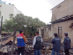 Kilang Pertamina Unit Balikpapan Cepat Tanggap Bantu Korban Kebakaran di Kelurahan Damai