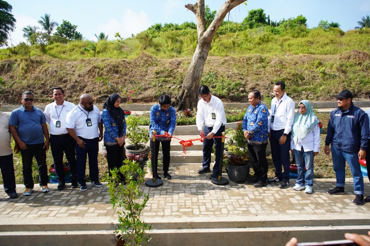 Peresmian Program Kaliandra oleh manajemen PT KPI Unit Balikpapan bersama perwakilan pemerintah dan masyarakat di Kelurahan Baru Ilir, Balikpapan Barat.
