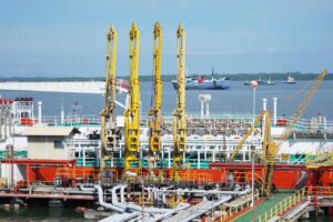 Pertamina Pasang Clamp 20 Inci di Dasar Teluk Balikpapan