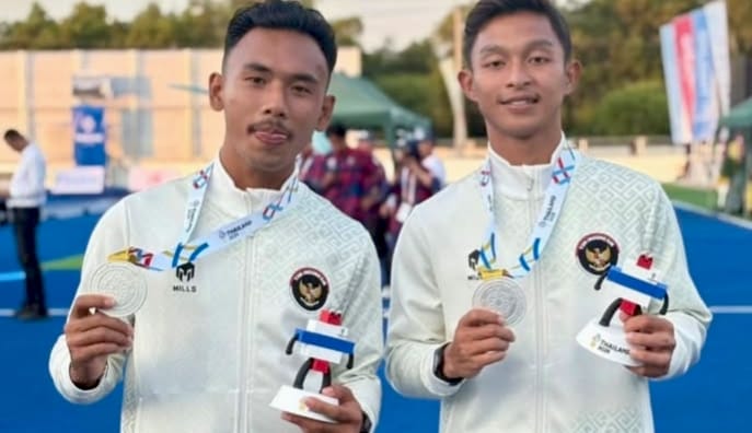 Dua atlet hockey putra asal Balikpapan, Alfandy Ali Surya dan Ahmad Fahrizal, sumbang medali perak untuk Indonesia di SEA Games Thailand 2025