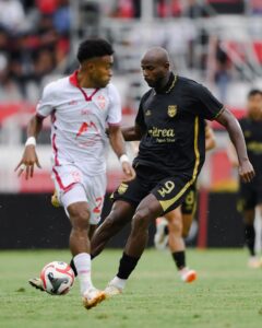 Laga Malut United FC vs Borneo FC samarinda yang berakhir dengan skor 3-2 / FB Borneo FC