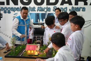 PT PLN (Persero) Unit Induk Distribusi Kaltim dan Kaltara (UID Kaltimra) kembali menggelar edukasi energi dan keselamatan listrik untuk pelajar.
