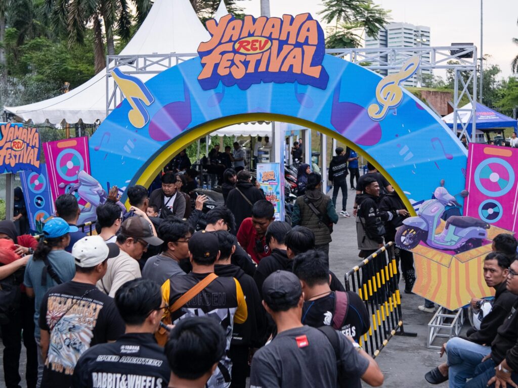 Yamaha Rev Festival Ramaikan Senayan Park
